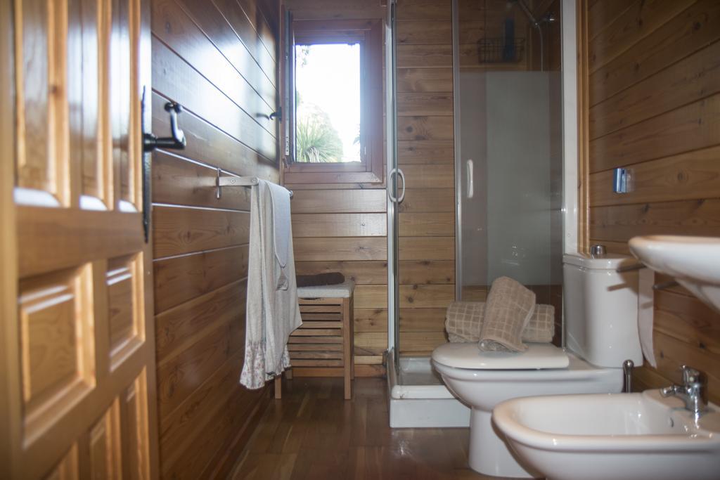 Wood House Close Beach 마르베야 외부 사진