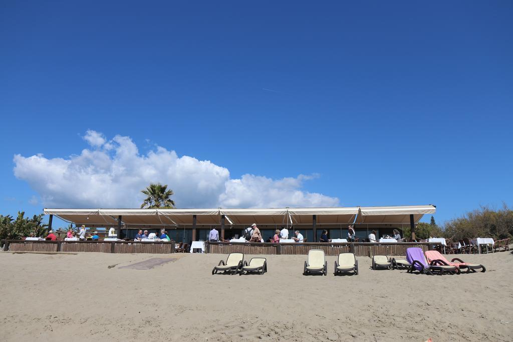 Wood House Close Beach 마르베야 외부 사진