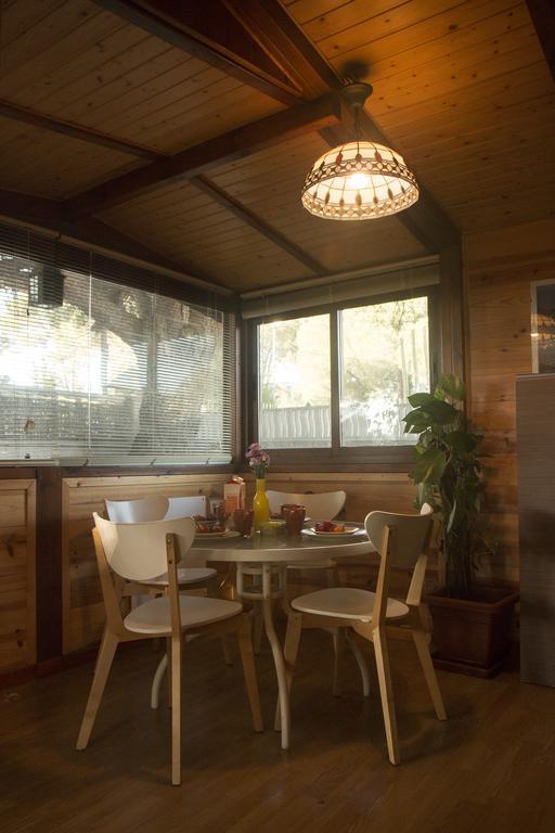Wood House Close Beach 마르베야 외부 사진